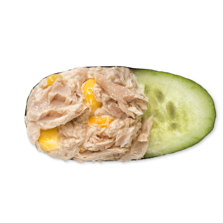 Гункан с тунцом и кукурузой 